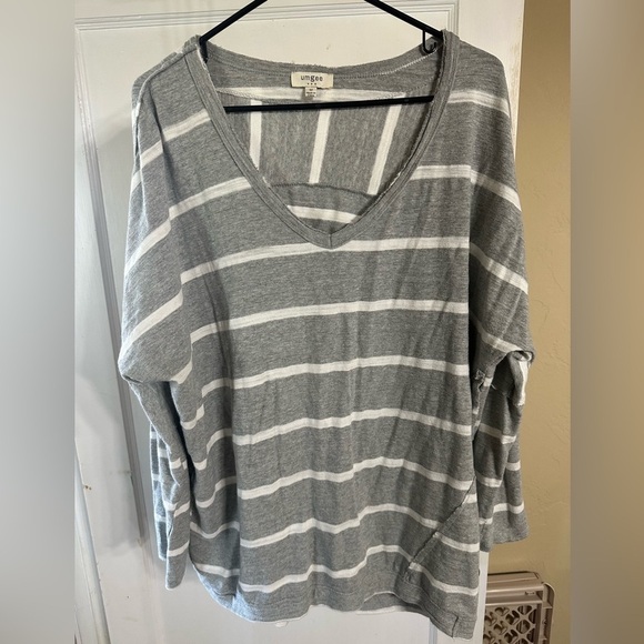 Umgee Tops - Umgee Gray and White Striped Sweater